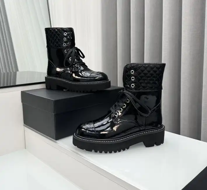 hype Chanel Boots