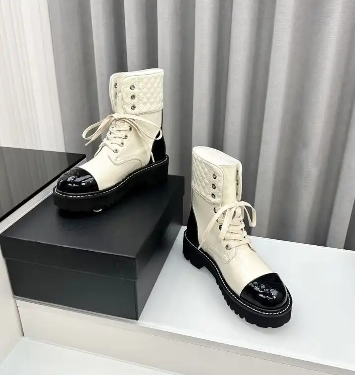 hype Chanel Boots