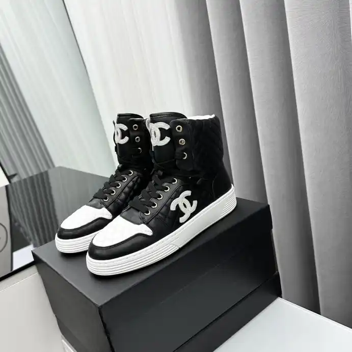 hype Chanel Boots