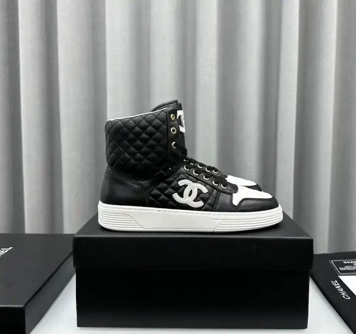 hype Chanel Boots