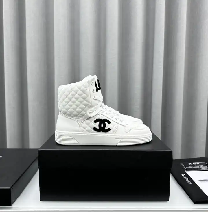 hype Chanel Boots