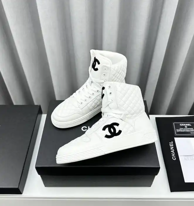 hype Chanel Boots