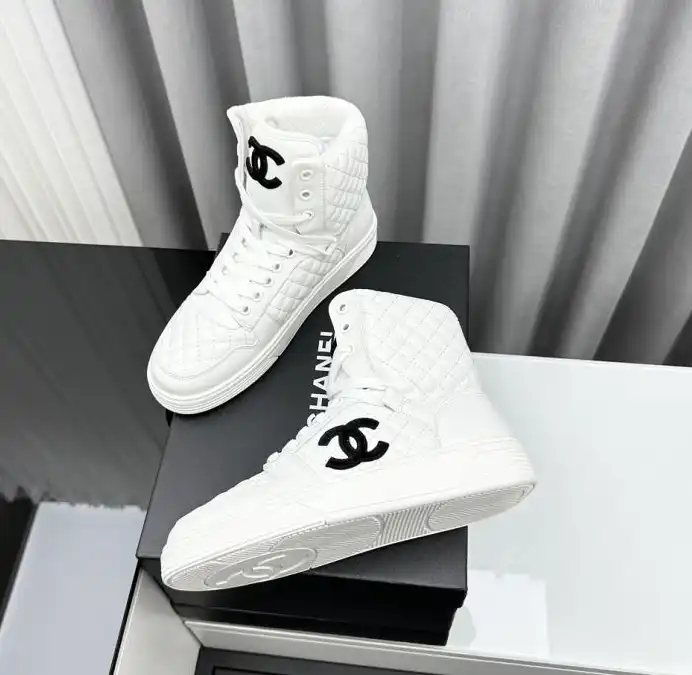 hype Chanel Boots