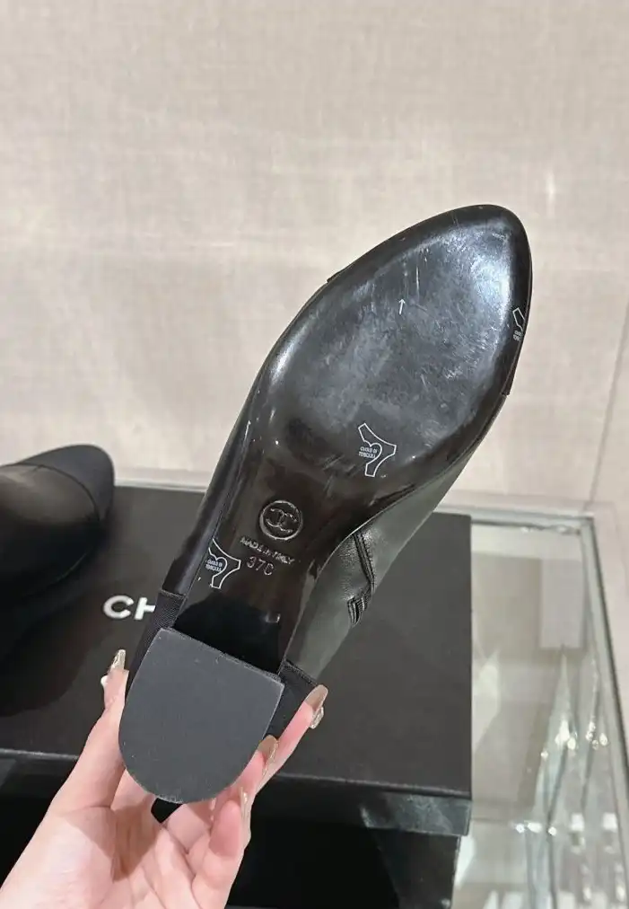 hype Chanel Boots