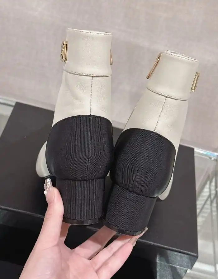 hype Chanel Boots