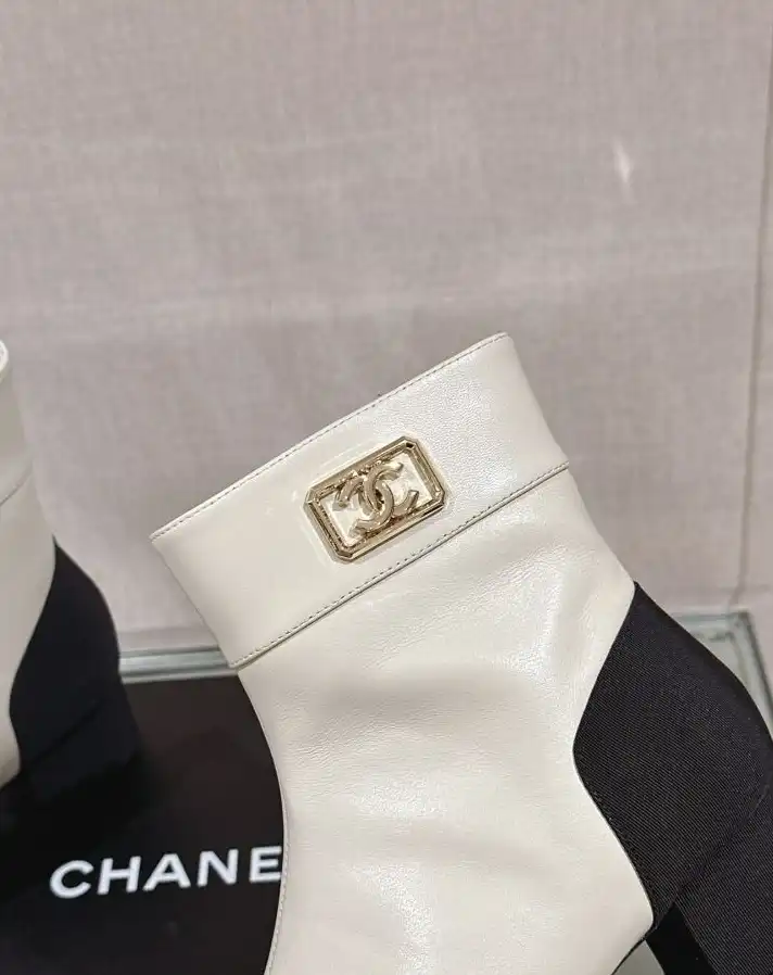 hype Chanel Boots