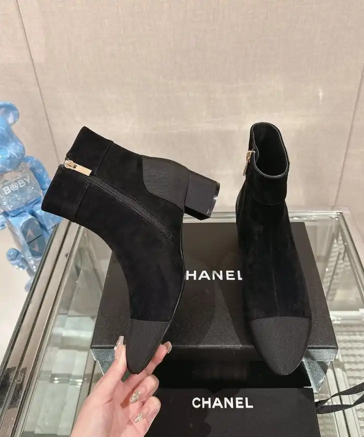 hype Chanel Boots