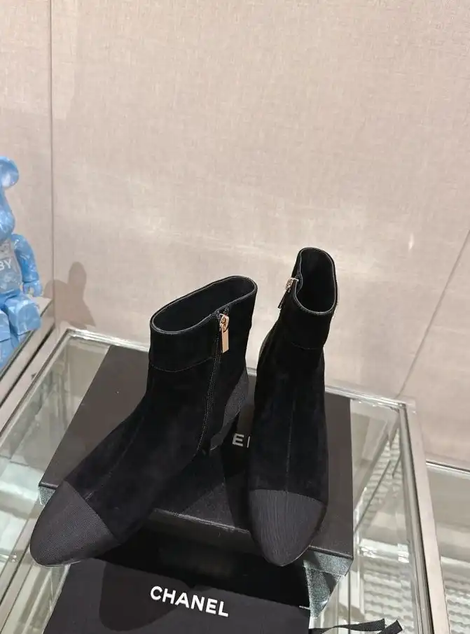 hype Chanel Boots