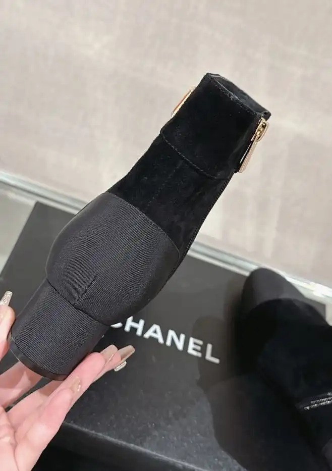 hype Chanel Boots