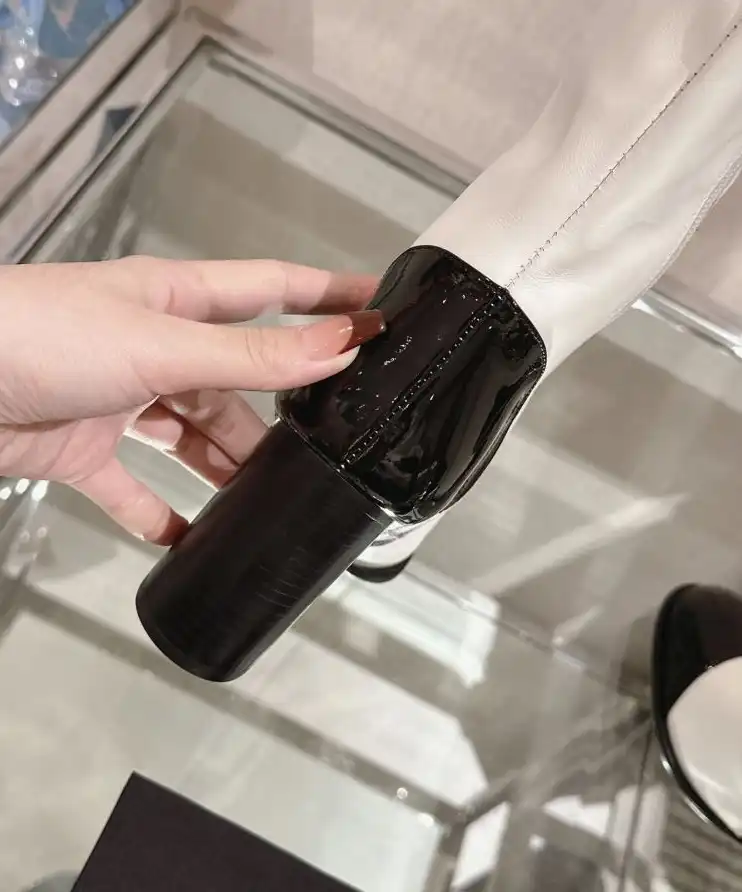 hype Chanel Boots