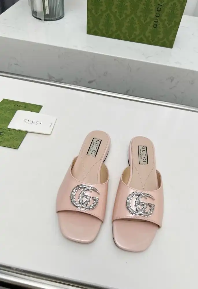 hype Gucci Slippers