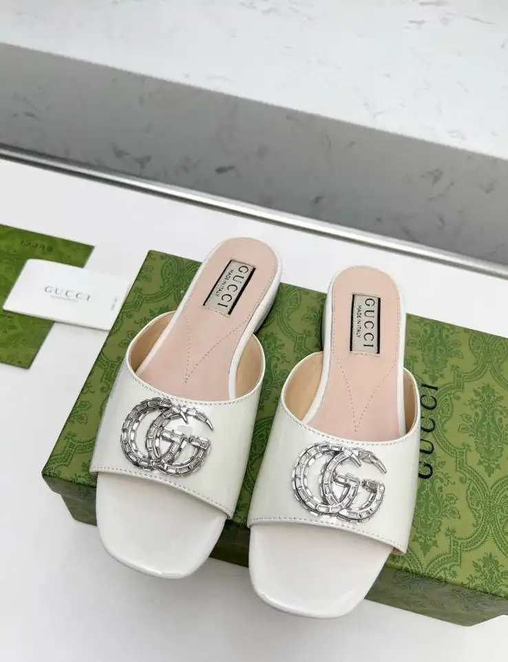 hype Gucci Slippers