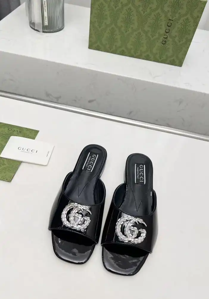 hype Gucci Slippers