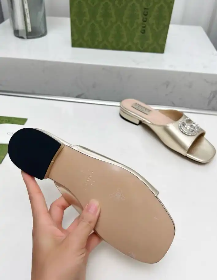 hype Gucci Slippers