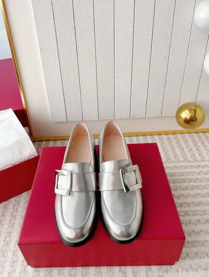 hype Roger Vivier Leather Shoes