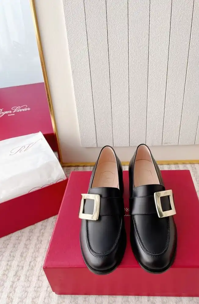 hype Roger Vivier Leather Shoes