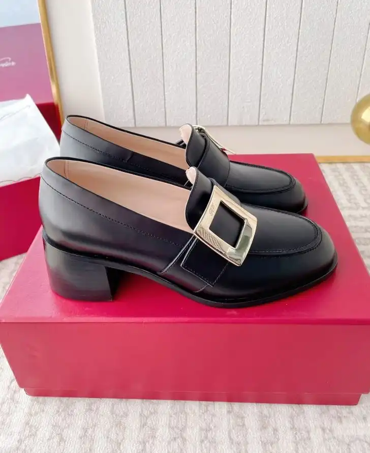 hype Roger Vivier Leather Shoes