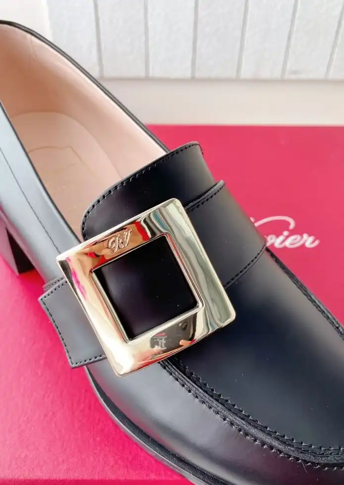 hype Roger Vivier Leather Shoes