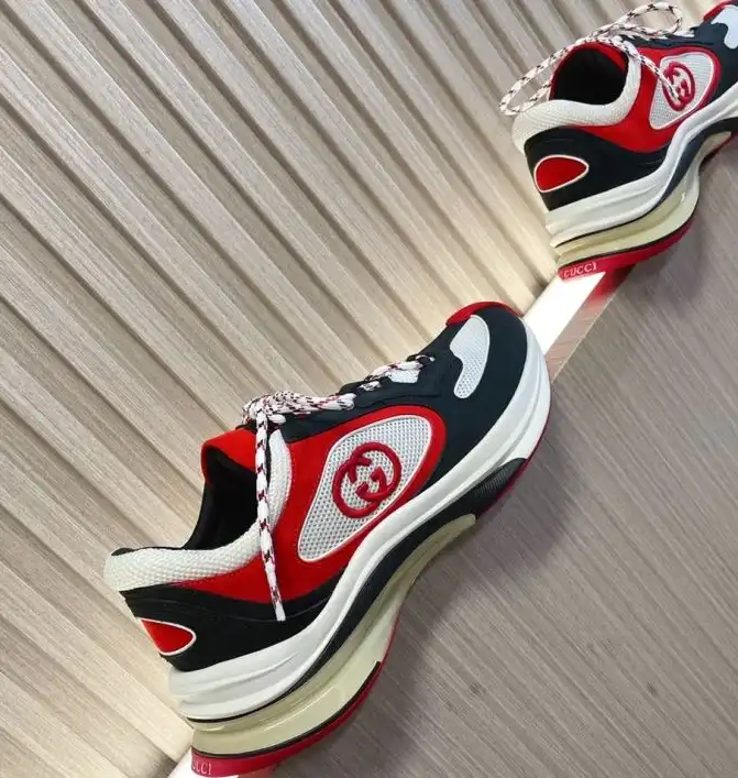 hype Gucci Sneakers