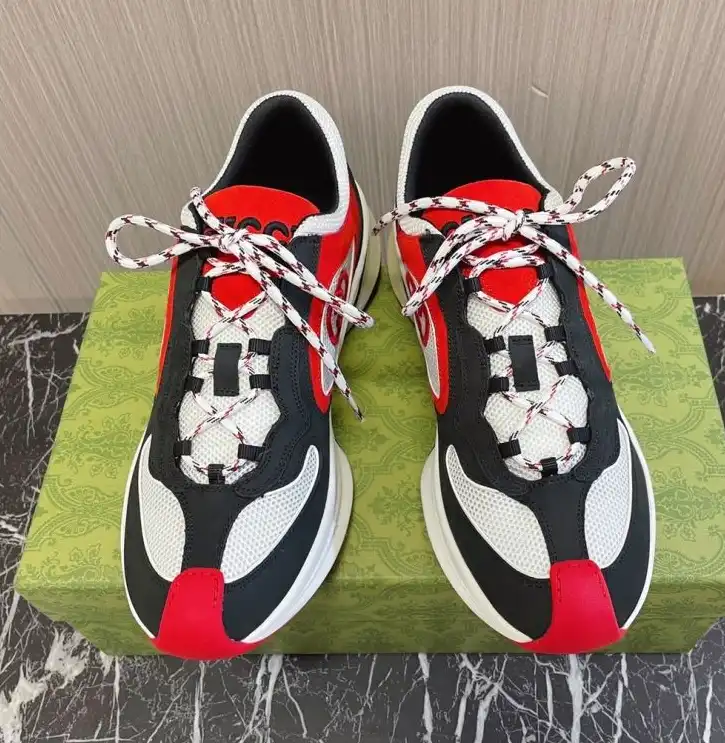 hype Gucci Sneakers