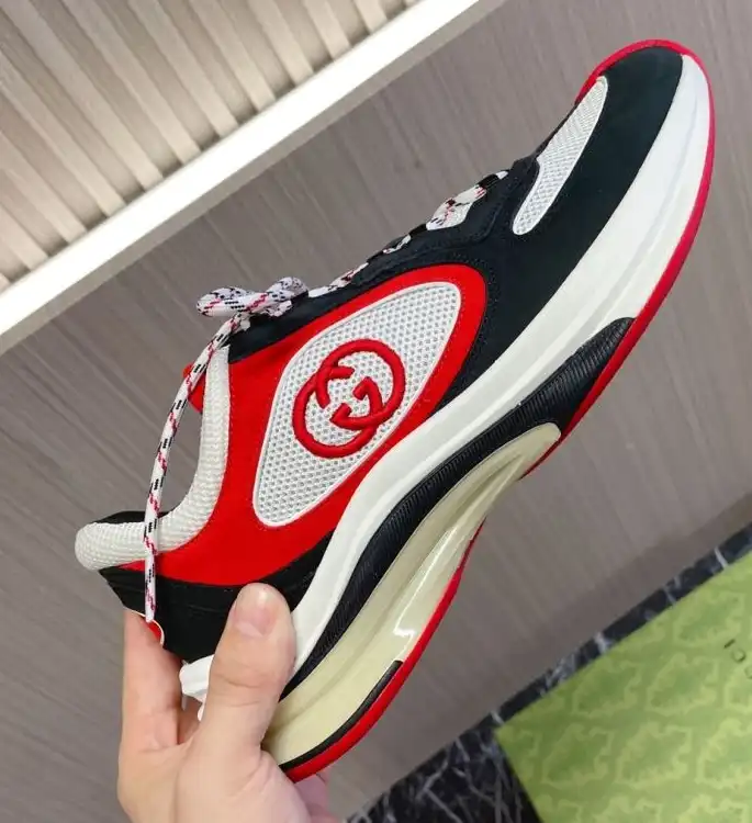 hype Gucci Sneakers