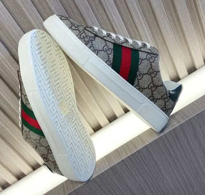 hype Gucci Sneakers