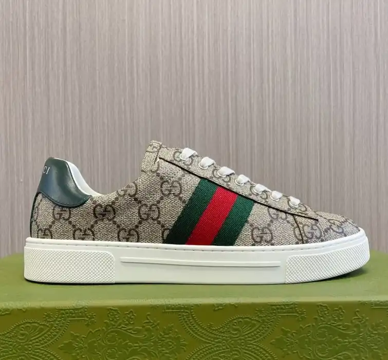 hype Gucci Sneakers