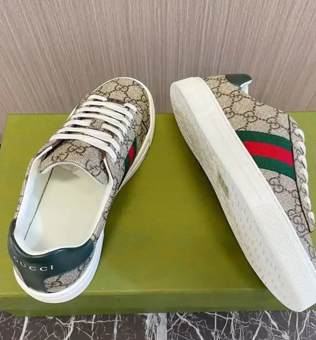 hype Gucci Sneakers