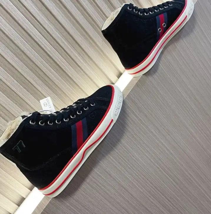 hype Gucci Sneakers