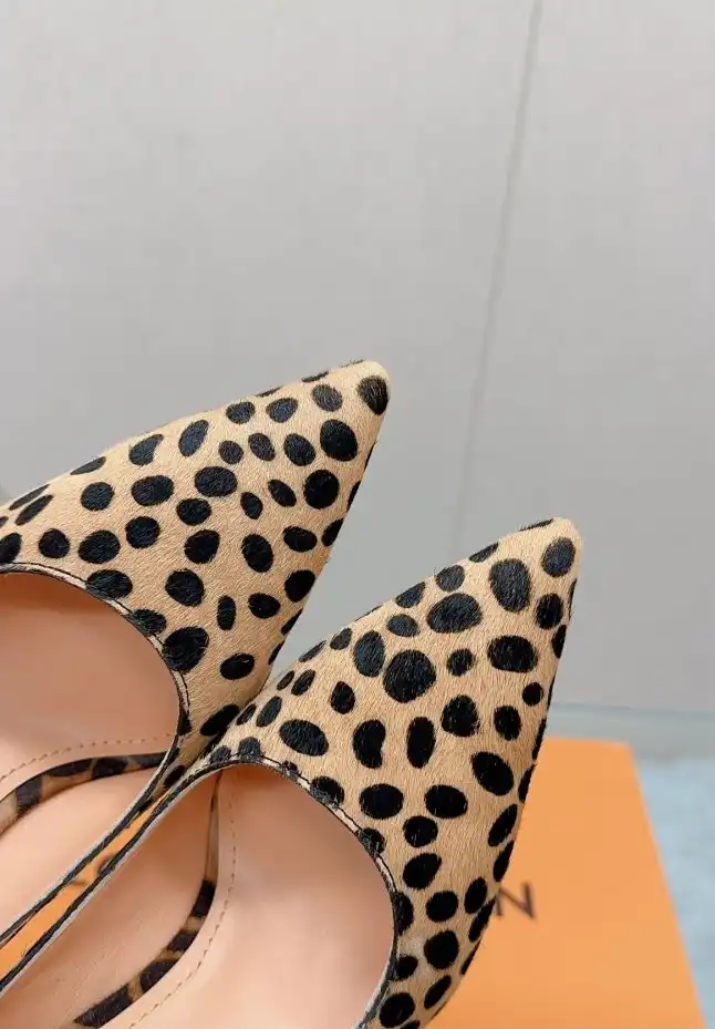 hype LV High Heels