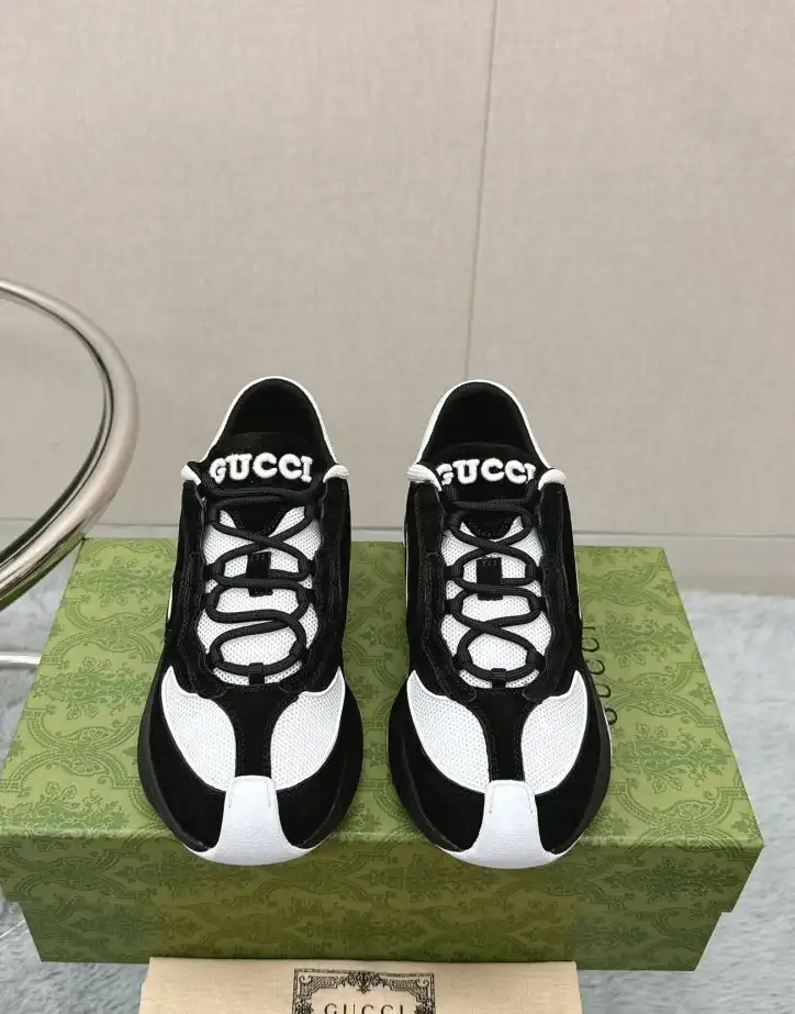 hype Gucci Sneakers