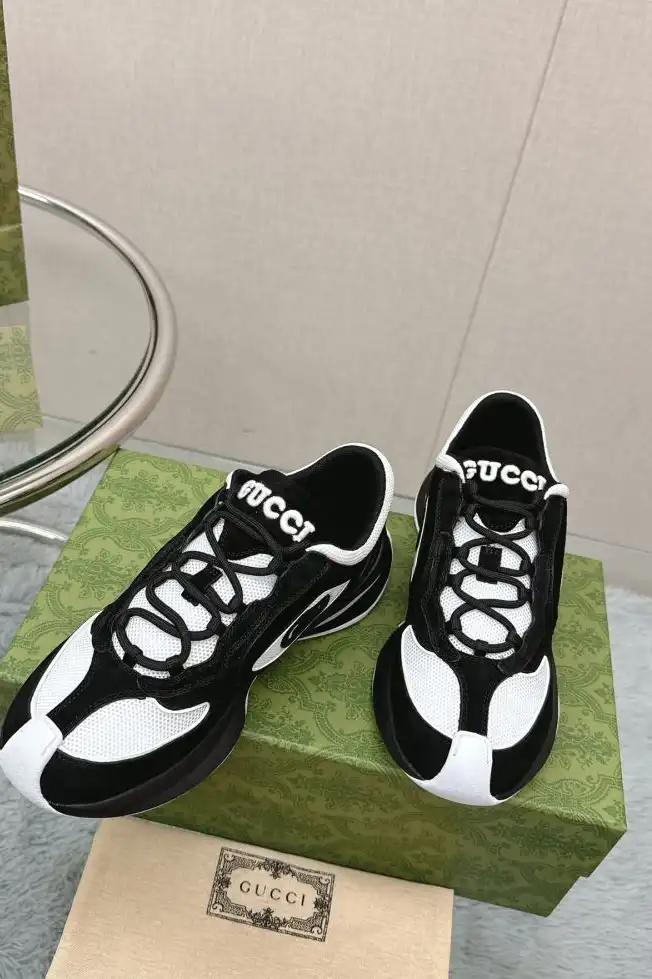 hype Gucci Sneakers