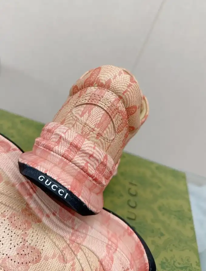 hype Gucci Sneakers