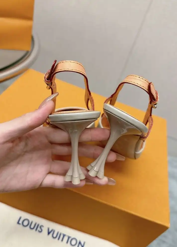 hype LV High Heels