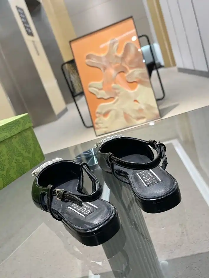 hype Gucci Slippers