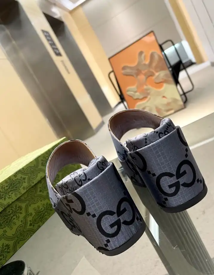 hype Gucci Slippers