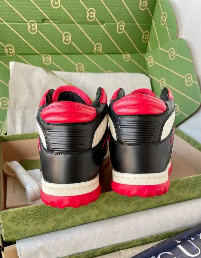 hype Gucci Sneakers