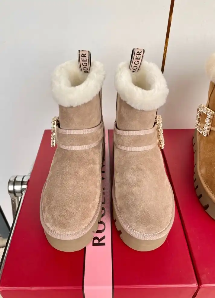 hype Roger Vivier Boots