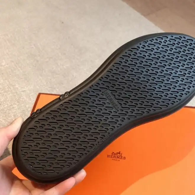 hype Hermes Sneakers