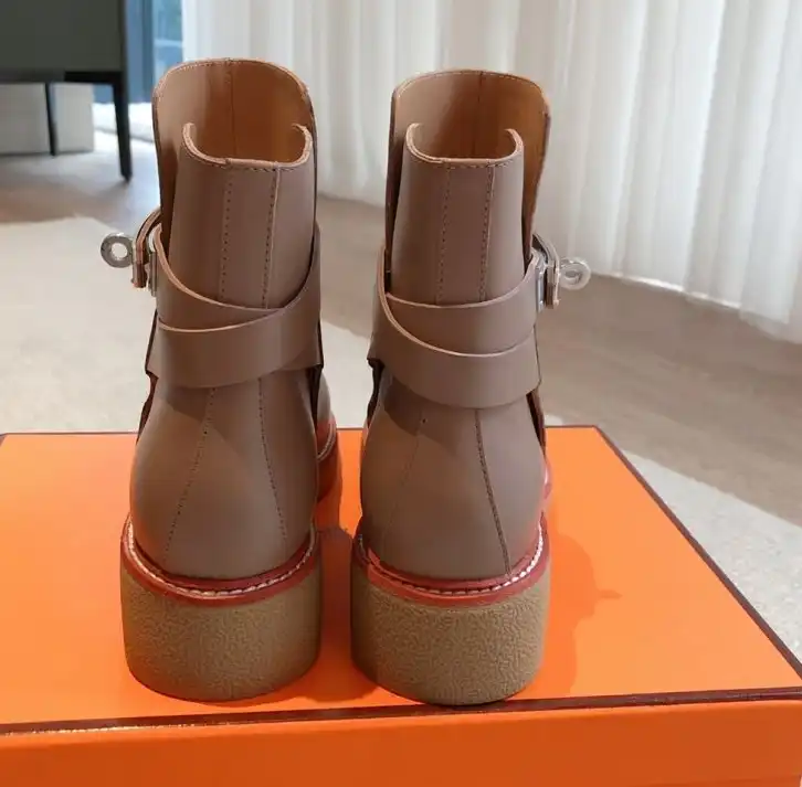 hype Hermes Boots