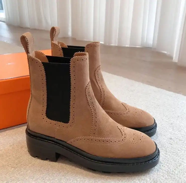 hype Hermes Boots