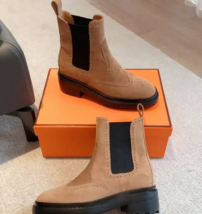 hype Hermes Boots