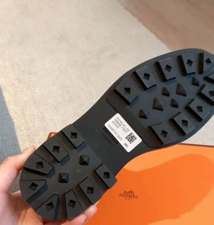 hype Hermes Boots