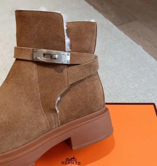 hype Hermes Boots