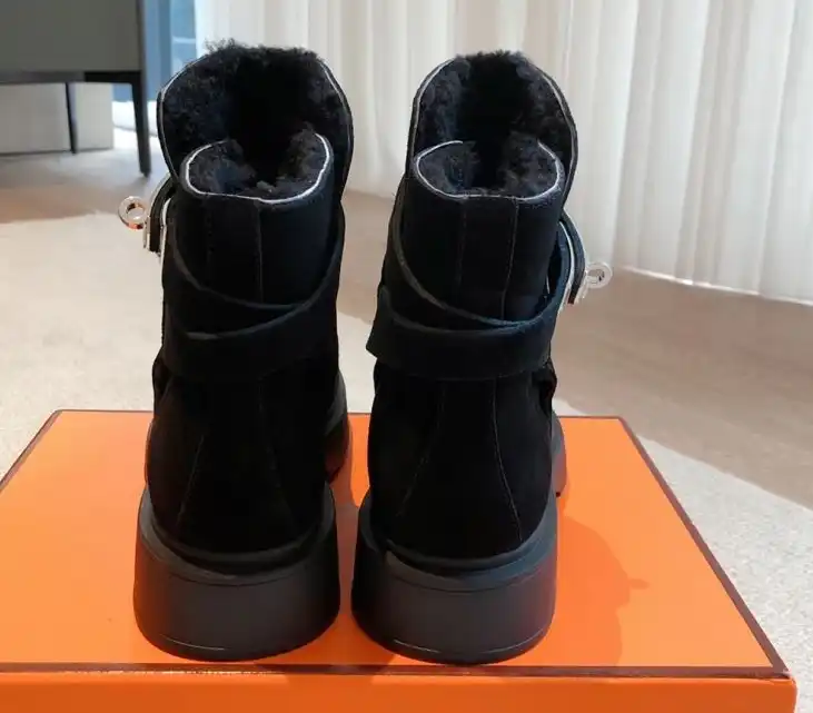 hype Hermes Boots