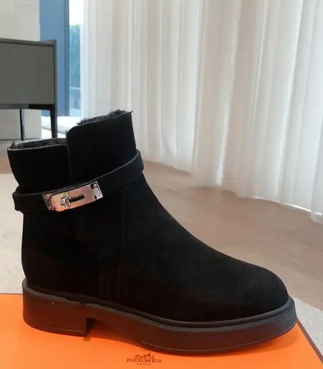 hype Hermes Boots