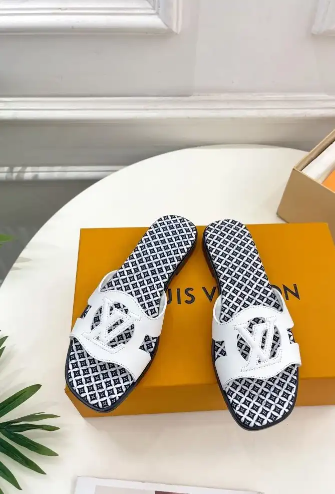 hype LV Slippers