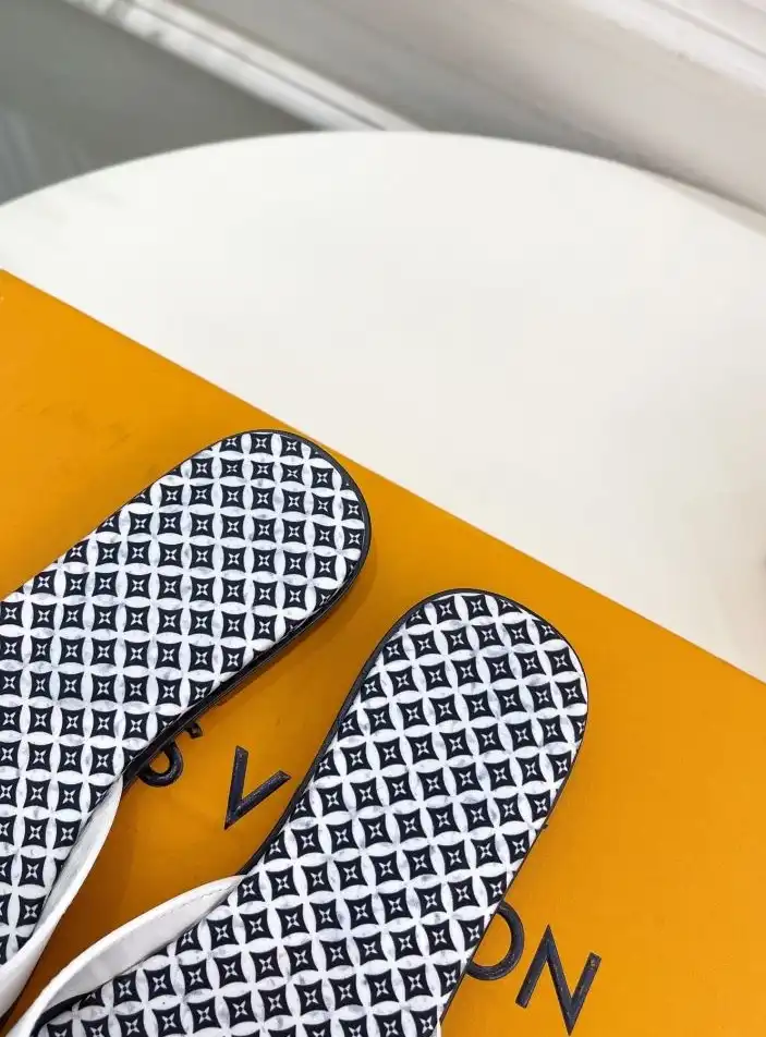 hype LV Slippers