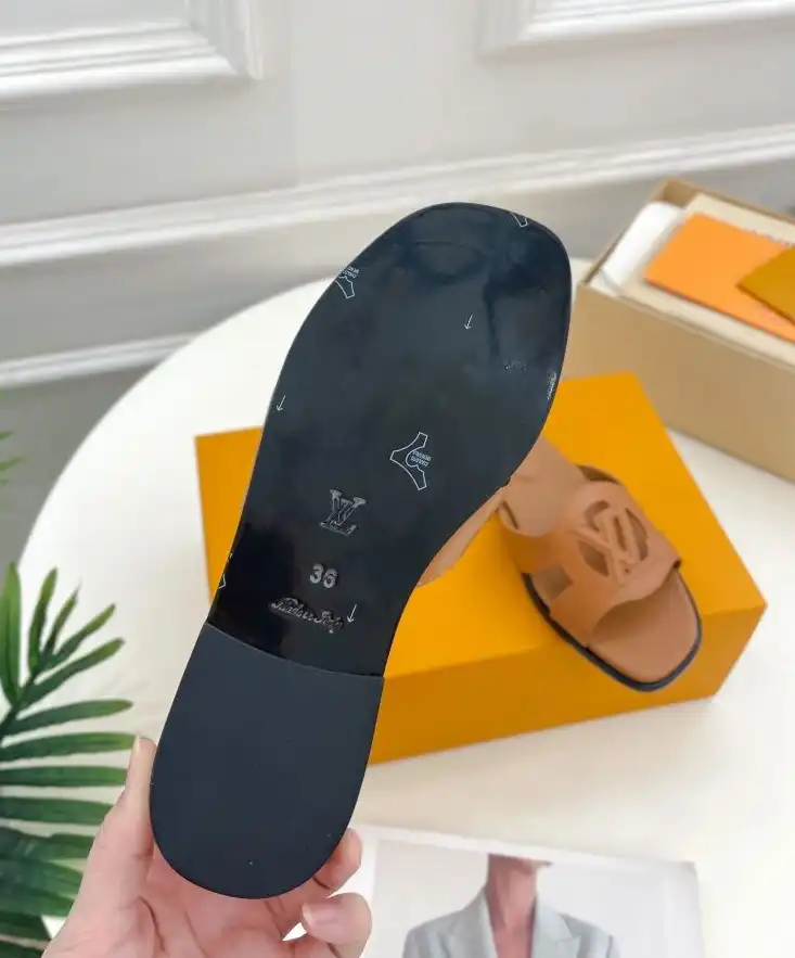 hype LV Slippers