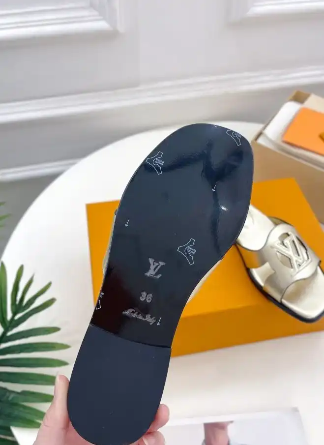 hype LV Slippers